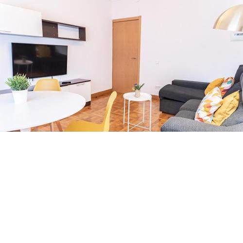 Adaptado y cómodo apartamento en Iturrama