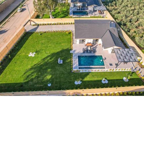 Ader Villa 4
