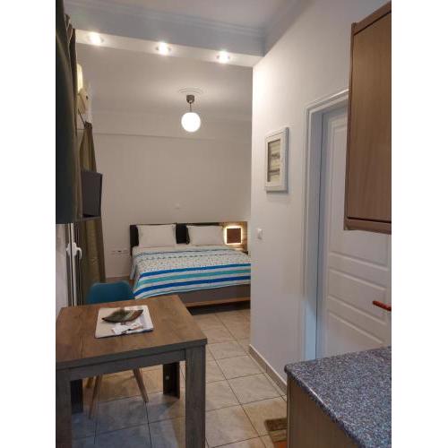 ADLER 2 Cozy 2 persons apartment downtown Piraeus