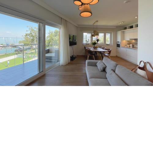 Admiral Panorama Suite