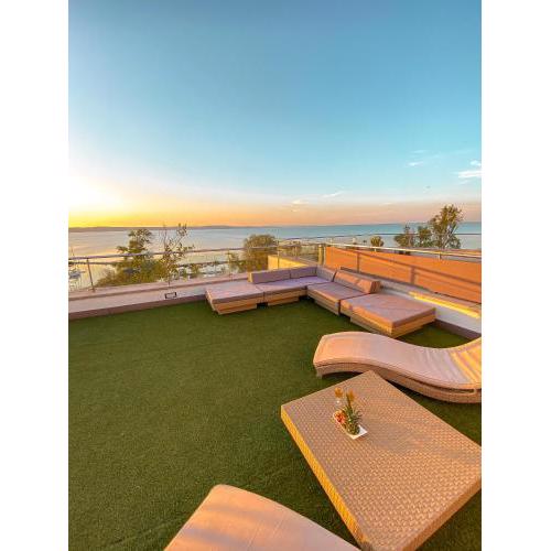 Admiral Sky Deluxe Apartman Siófok