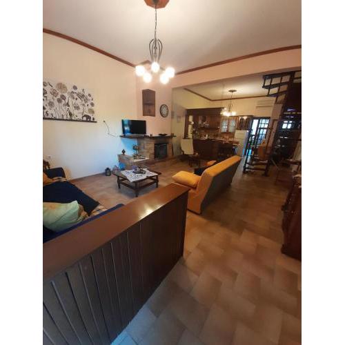 Adorable 2 floors two bedroom vacation maisonette