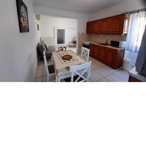Aegina house1