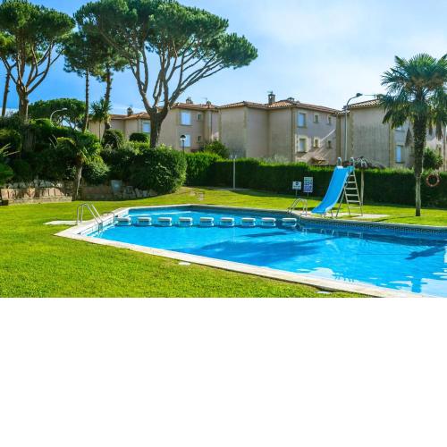 AF-3 Calella de Palafrugell 8 Pax