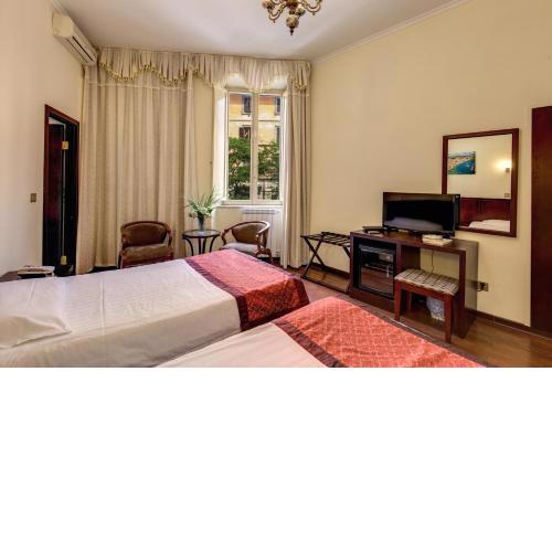 affitta camera New albatros Request checkin Portafortuna Guesth House same Building