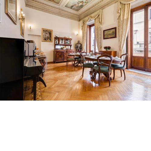 Affreschi Su Roma Luxury B&B