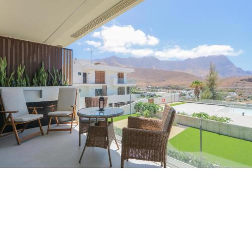 Agaete Sunset Vista 2-BR Apartment