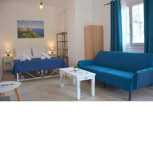 Agatha's central bright modern luxury apartment-2