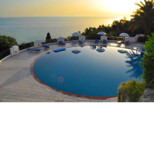 Agios Gordios Beach Holiday Apartments with pool maria