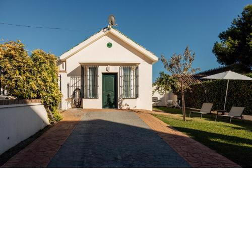 Agradable casa con jardín privado