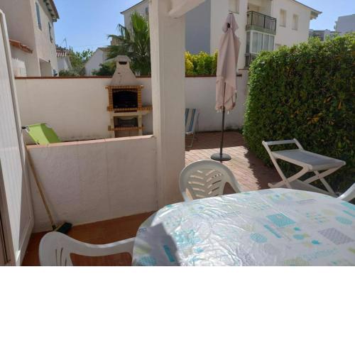 Agradable villa a 5 minutos a pie de la playa nautilus