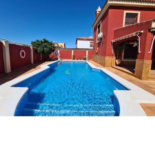 Agradable villa con piscina en Sánlucar