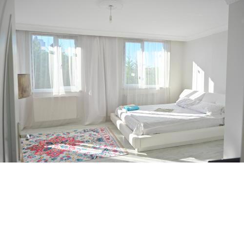 Ahmet teacher's villa, 5 minutes from the airport