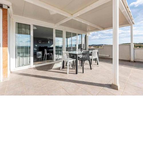 Aimar Atico duplex Playa la Pineda Port Aventura