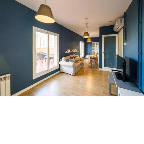 AinB Barcelona Sants Apartments