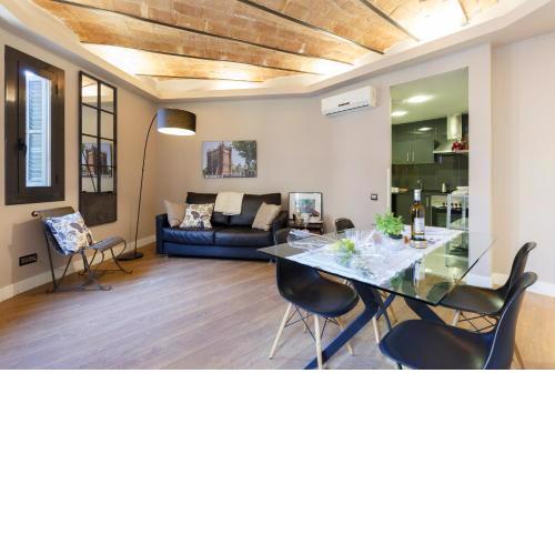 AinB Eixample-Miro Apartments