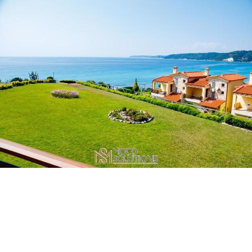 Aiolis Fourka MoodSolutions Living