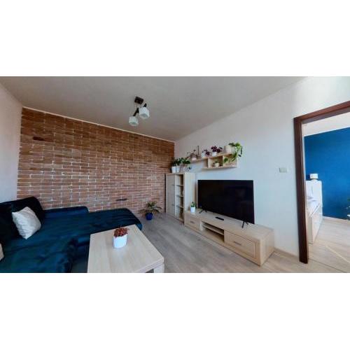 Air conditioned, 2 room Apartment, New City