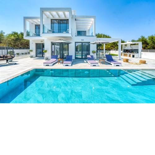 AJ - Seaview Private Villa