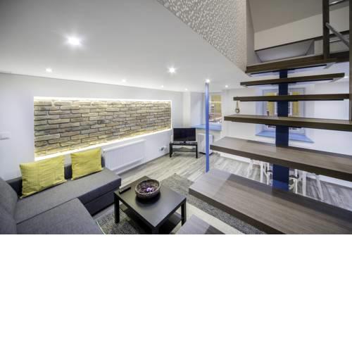 Akacfa 2 bedroom center apartment
