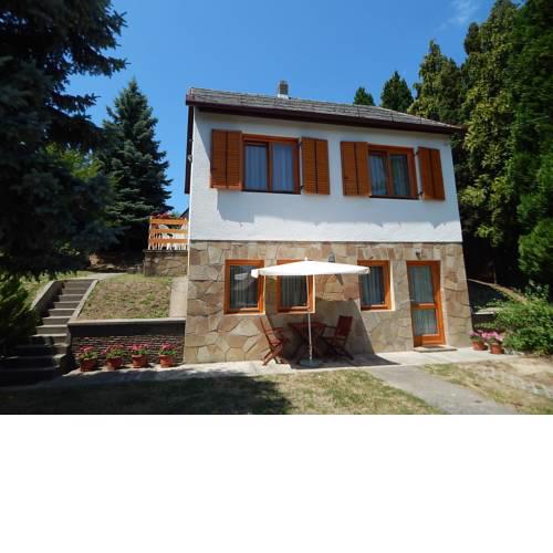 Akácfa Apartmanház