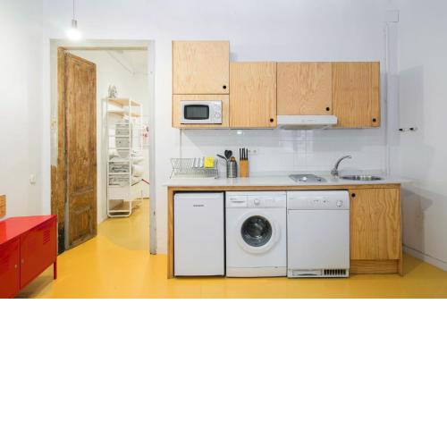 akad studio 1