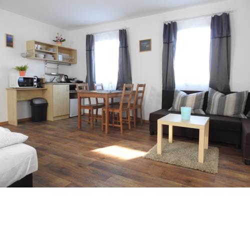 Akali studio apartments