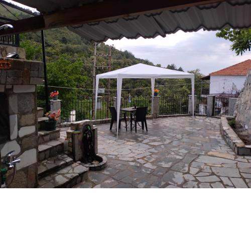 Akis Apartments