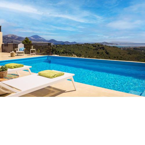 Akrolithos Villas