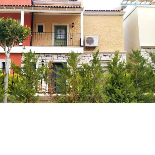Alaçatı'da 1+1 deniz manzaralı