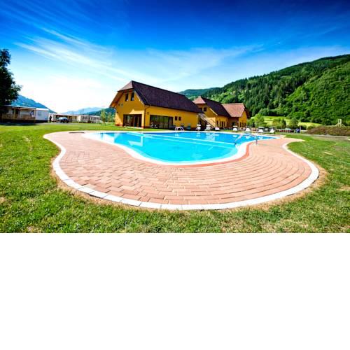 Albatross Mobile Homes on Camping Bella Austria