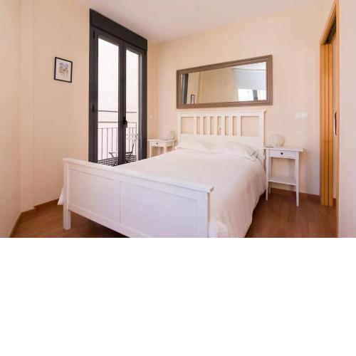 ALC - Modern 2 Bed Apartment in Historic Centre