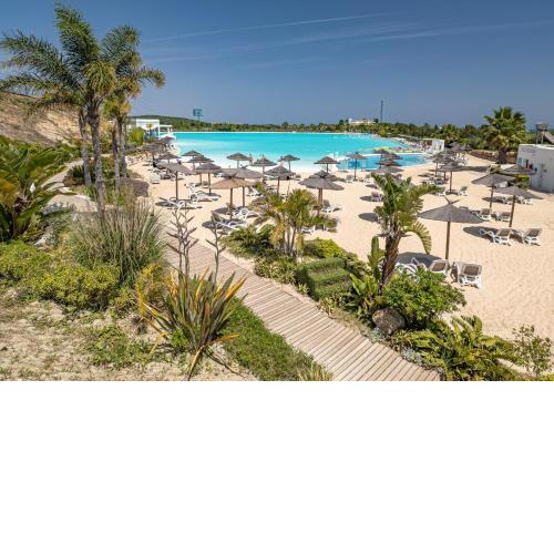 Alcazaba Lagoon 2382