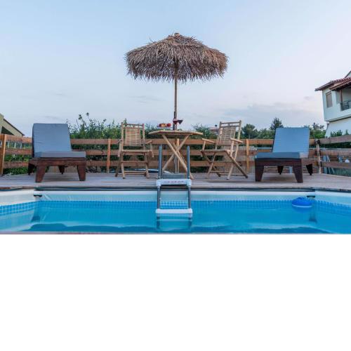 Alcyone Two Bedroom Country House with private pool