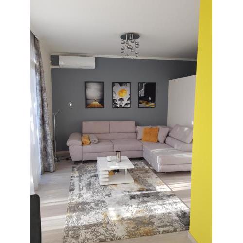 Alex Apartman