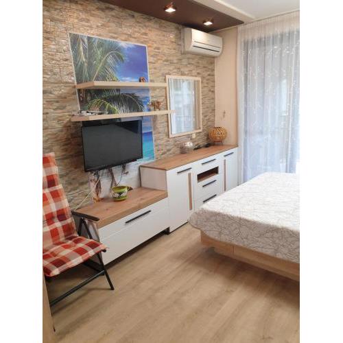 Alex Studio in Green Life Beach Resort