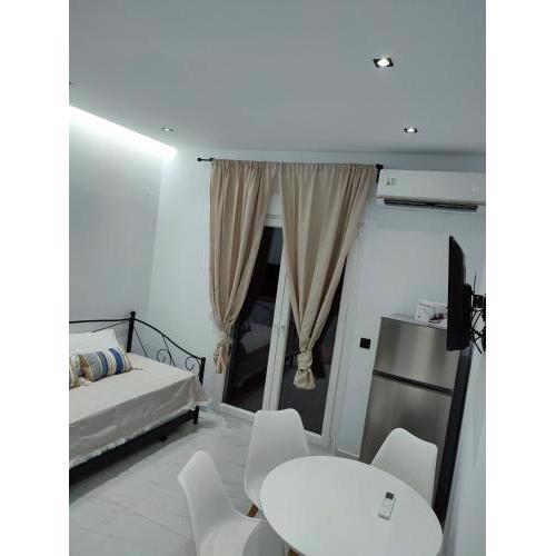 Alexander Luxury Apartments & Studios