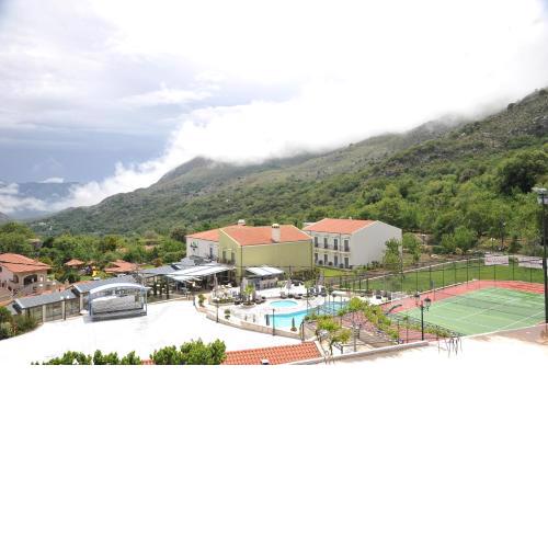 Alexander Mountain Resort