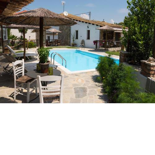 Alexander Summer Getaway with Pool