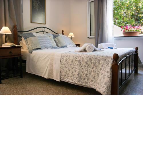 Alexandra Apartment Near Chania Center