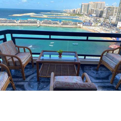Alexandria Gleem 3 rooms Direct see view