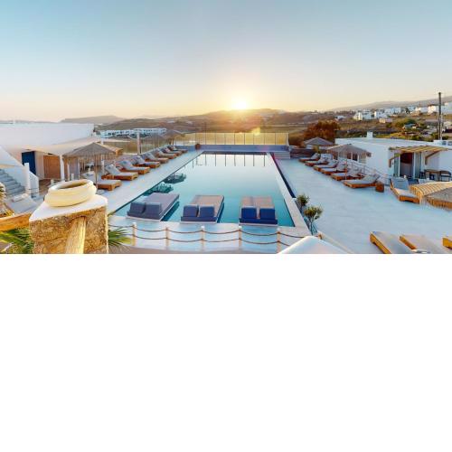 Alexandros Mykonos