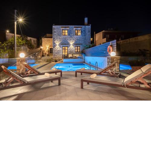 Alexandros Villa