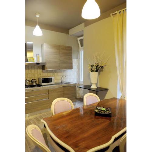 Alexia Home