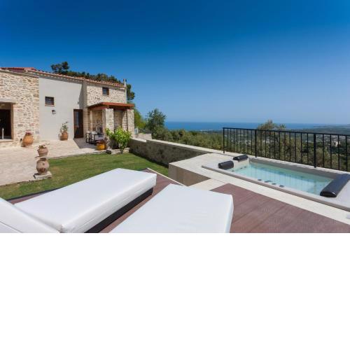 Ali Vafi's Villa - Heated Jacuzzi & Indoor Pool