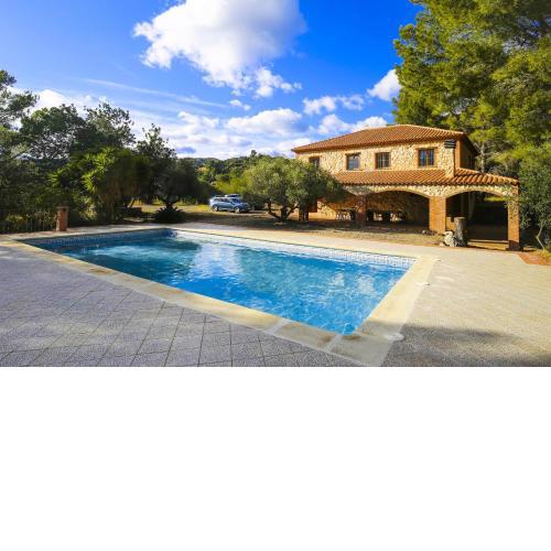 Aliga Villa