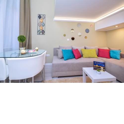 Alíz E51 Designer Apartment