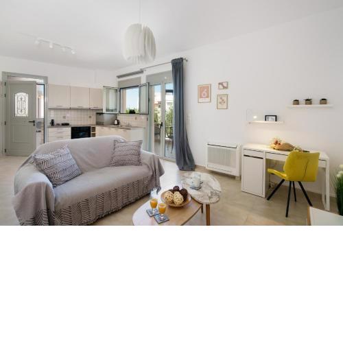 Alkmini Apartment