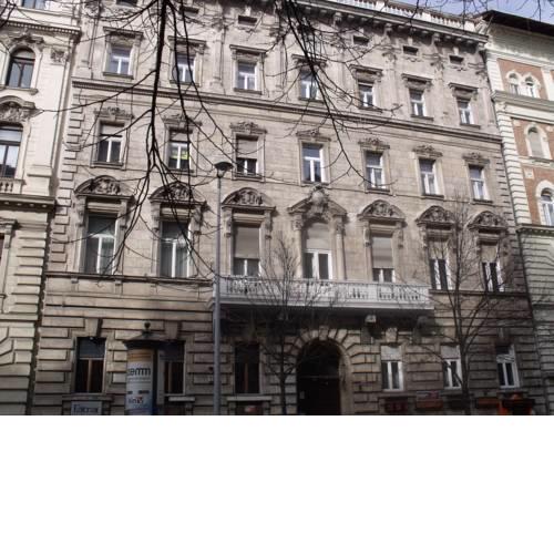 Alkotmany Residence