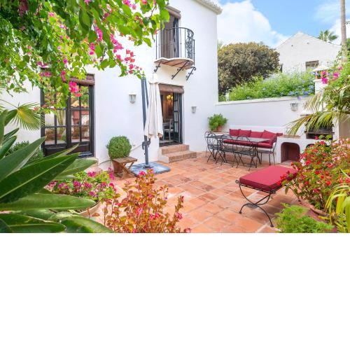 All About Lomas de Marbella Club Pueblo